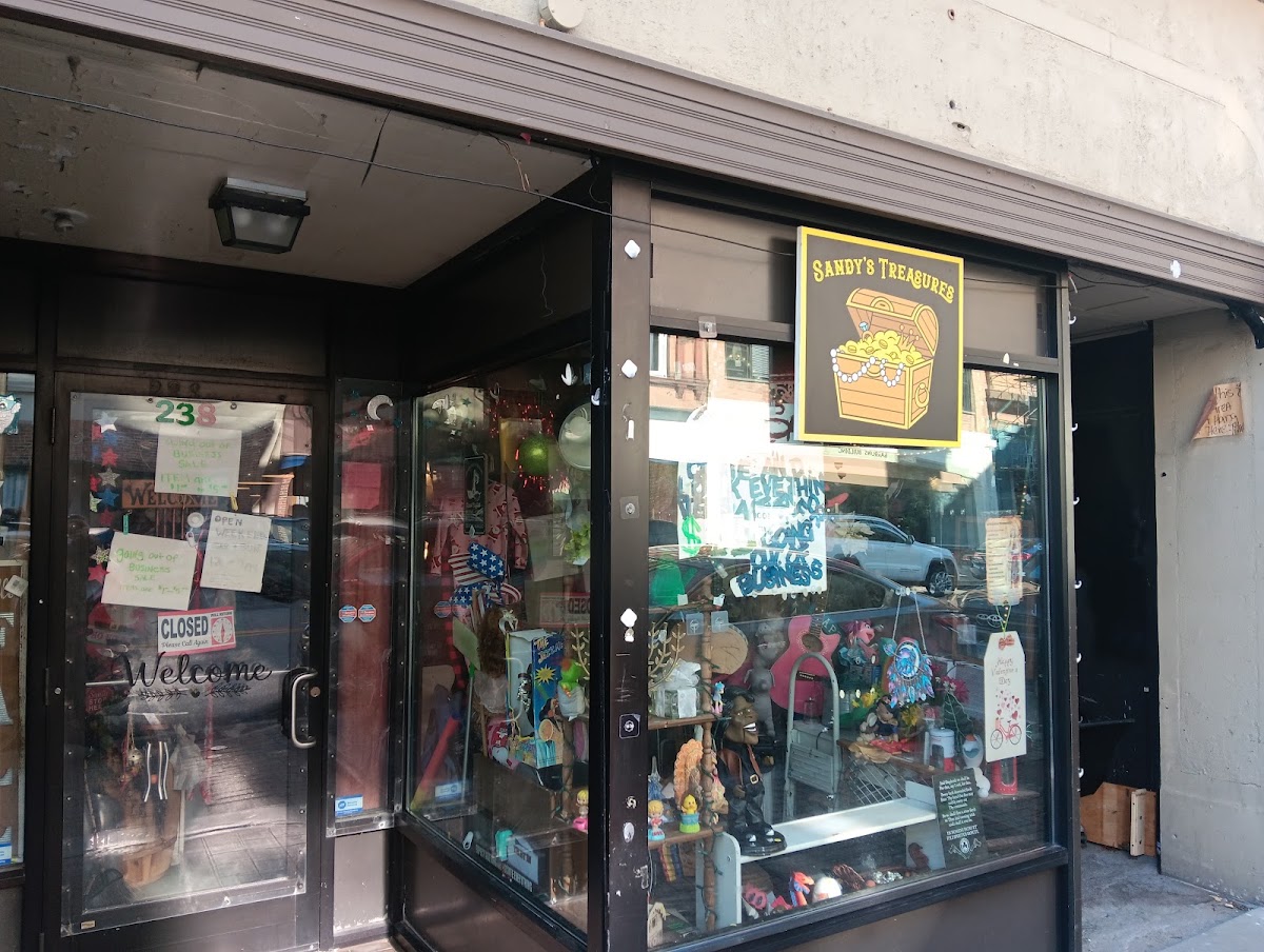 Sandys bargains in New London