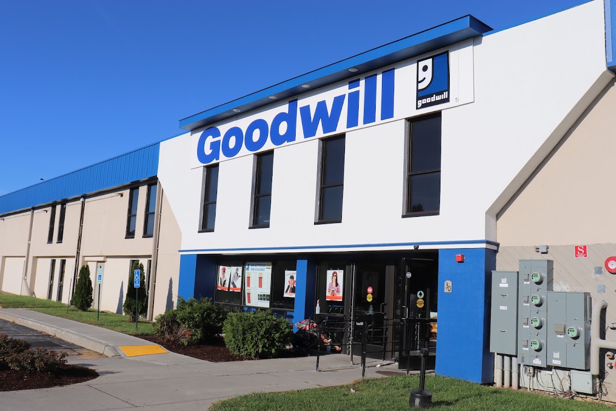 Goodwill Store: Williston in Williston