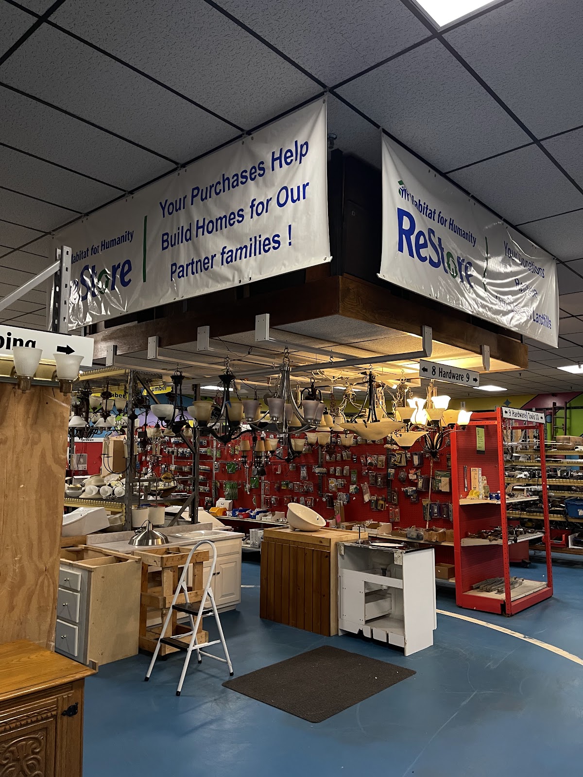 Southeast NH Habitat For Humanity ReStore in Newington