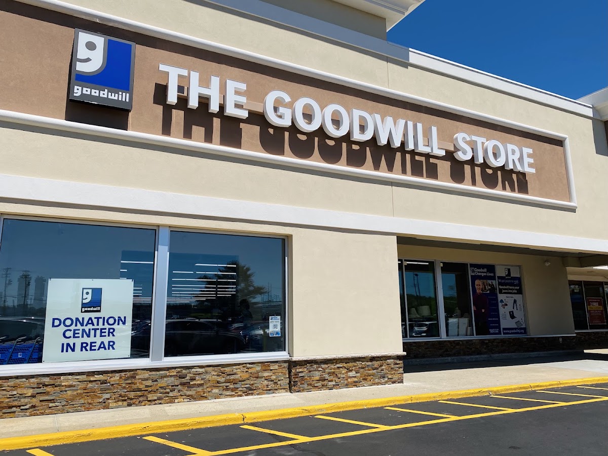Goodwill Store & Donation Center in Hazlet