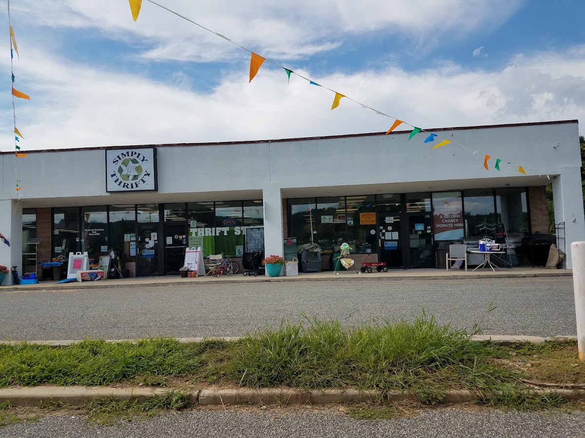 Simply Thrifty Thrift Store in Washington