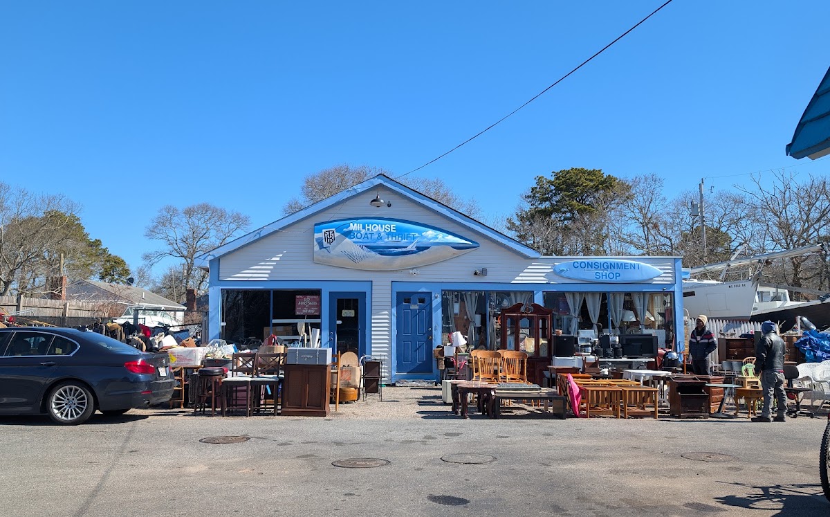Milhouse Boat 'n' Thrift in Yarmouth