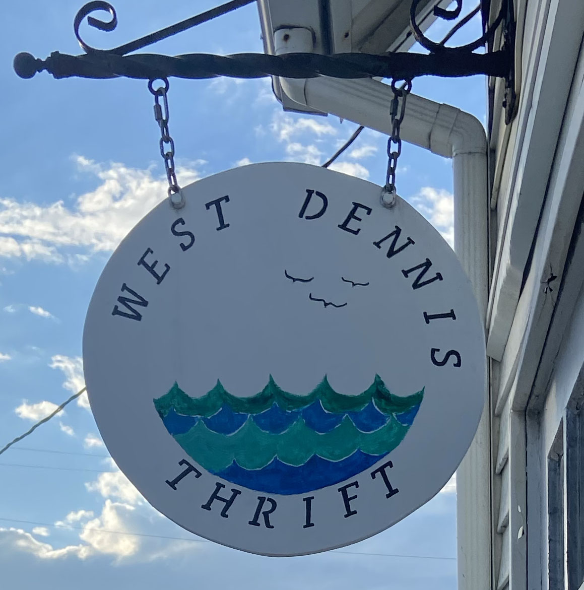 West Dennis Thrift in Dennis