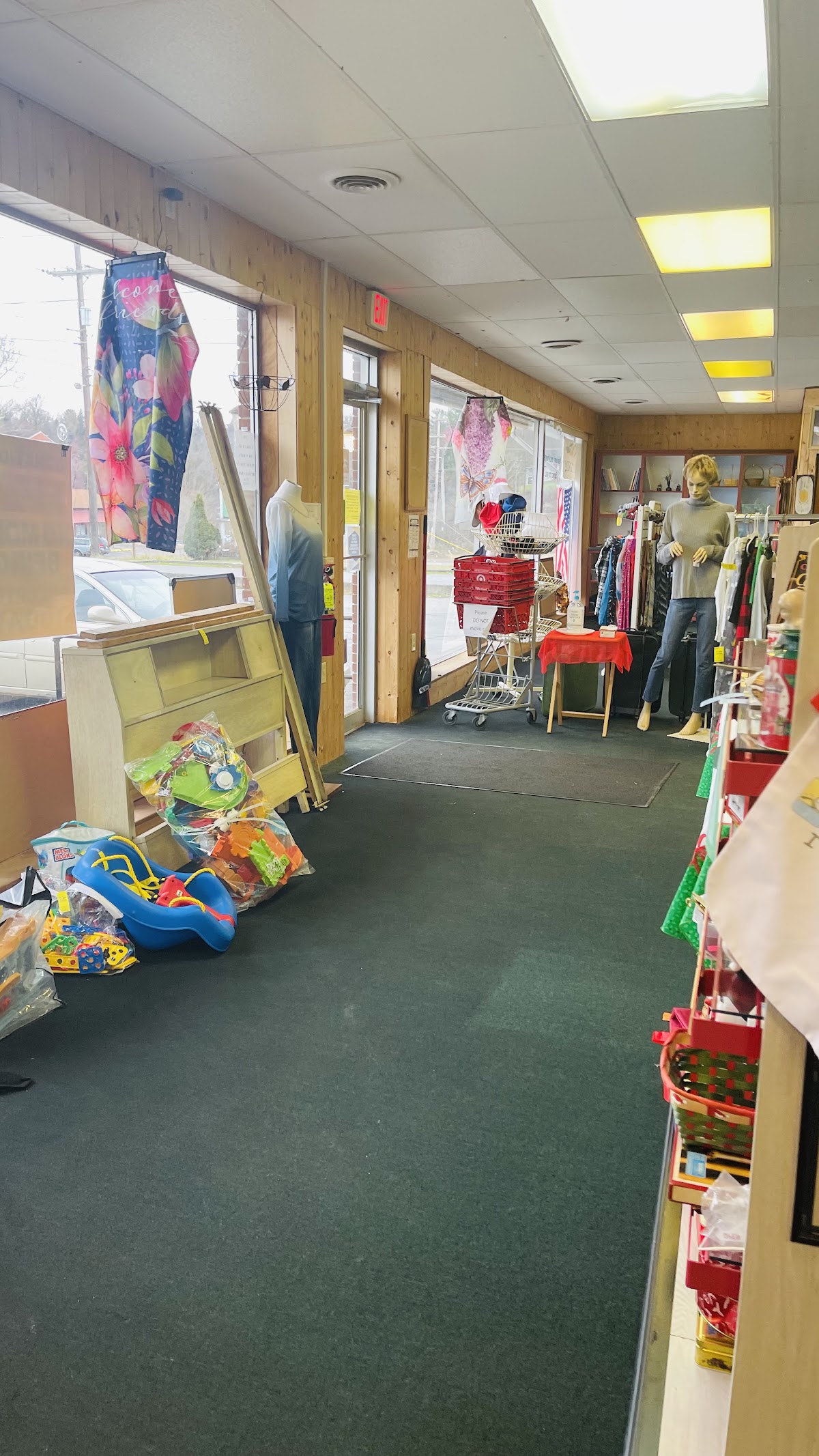 Hospice Care Thrift Shop in Fairmont
