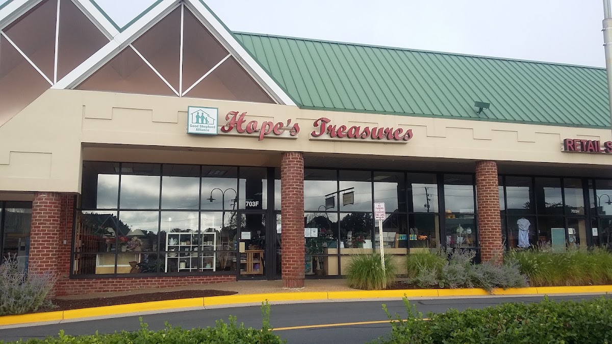 Hope's Treasures in Leesburg