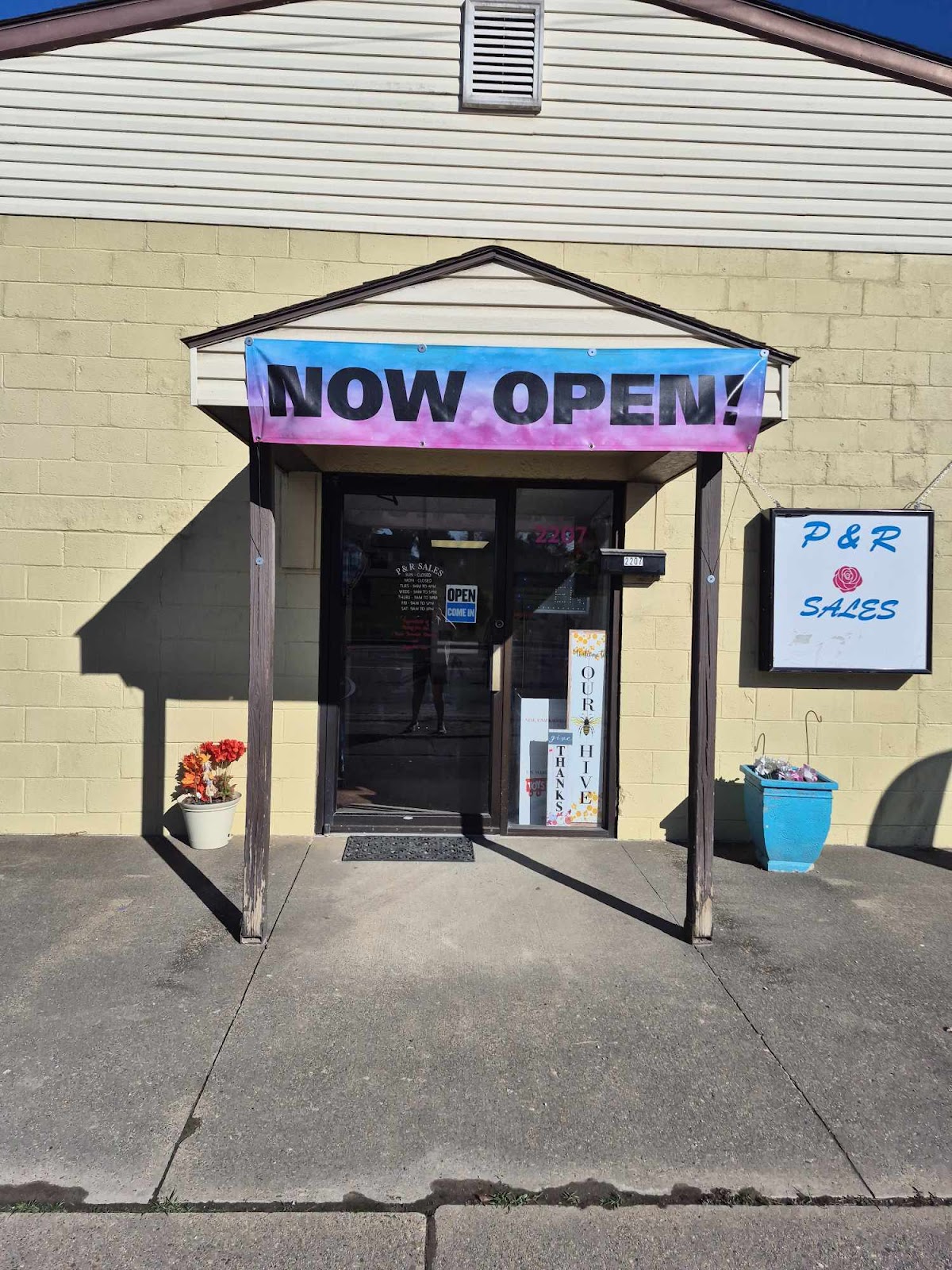 P & R Sales in Parkersburg