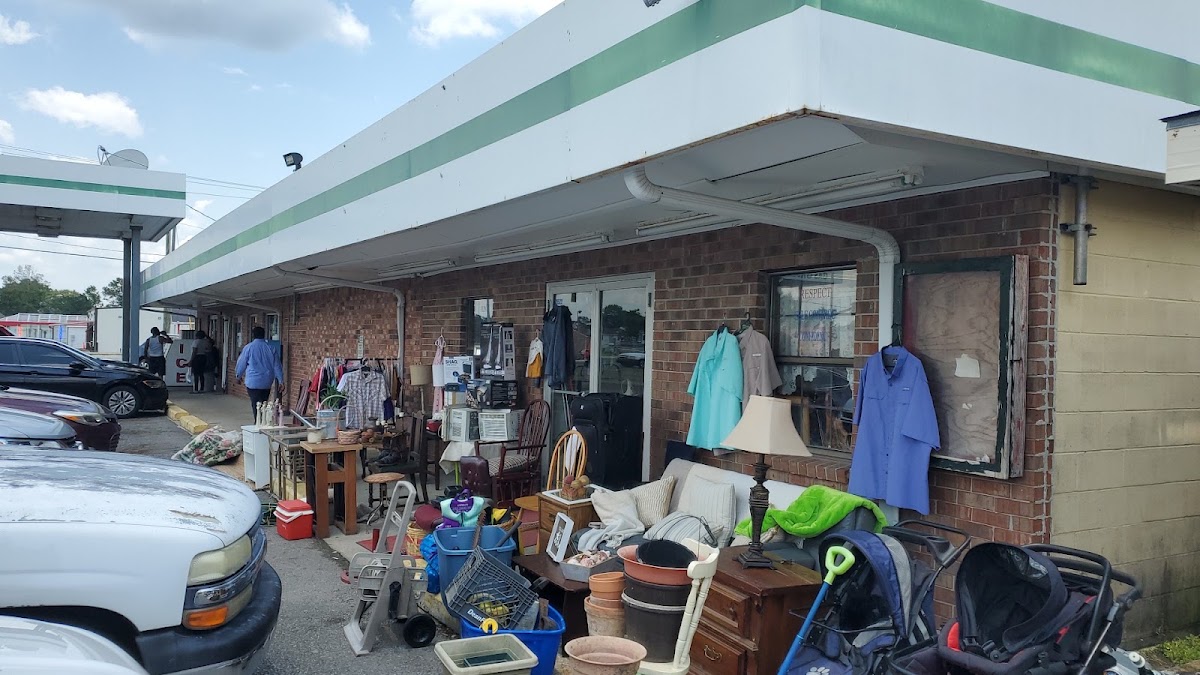 The Underground Thrift Store in Gonzales
