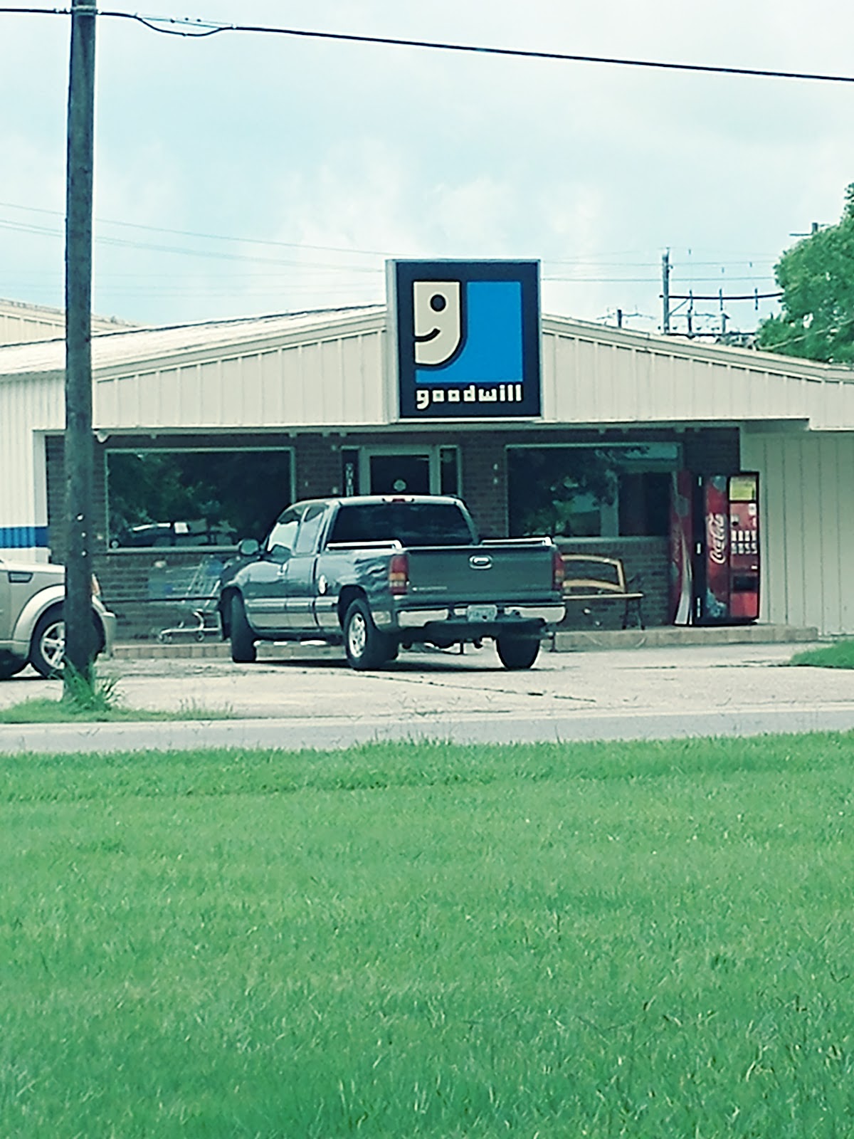 Goodwill PIcayune Retail Store & Donation Center in Picayune