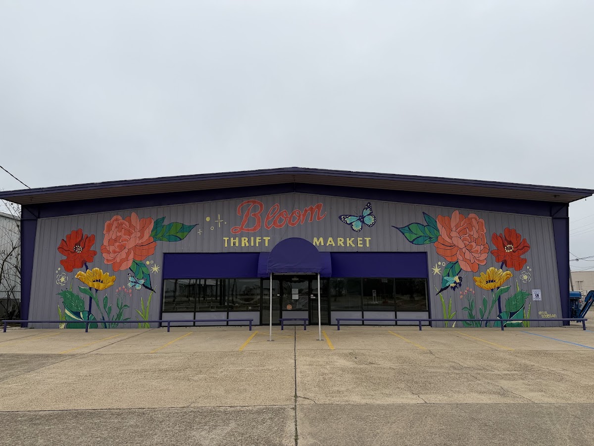 Bloom Thrift Market in Monroe