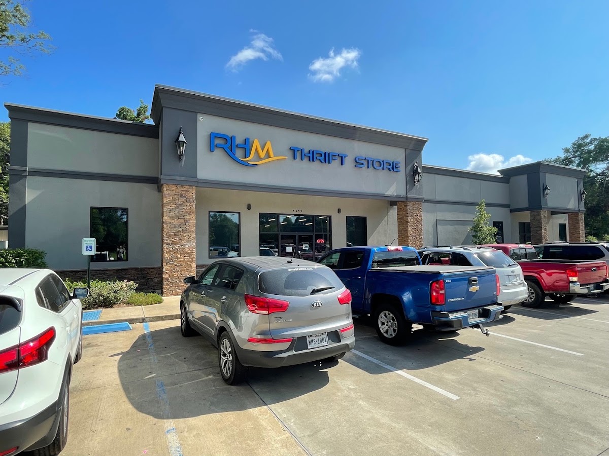 Rolling Hills Ministries Thrift Store in Monroe