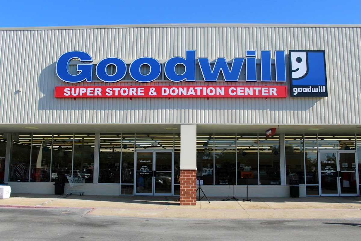 Goodwill Biloxi Retail Store & Donation Center in Biloxi