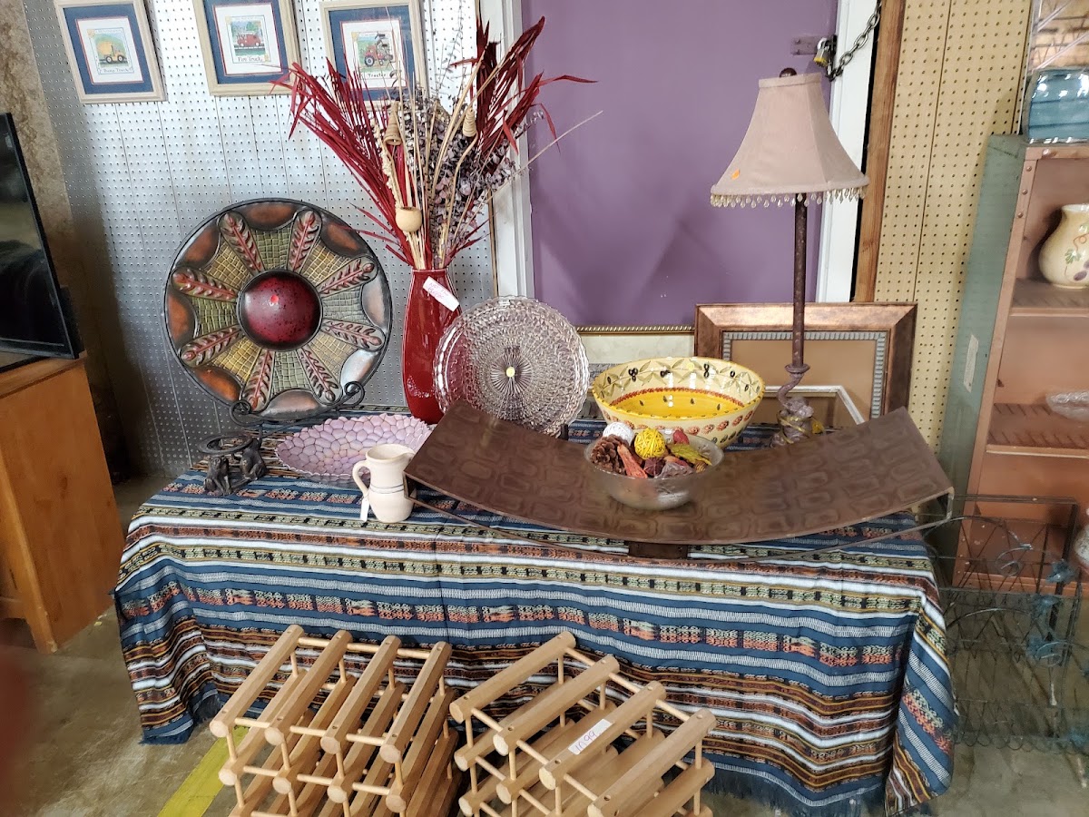 Olive Branch Thrift Store in Meridian