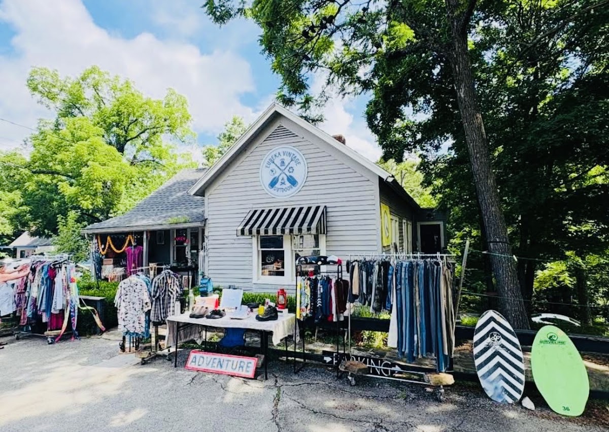 Eureka Vintage & Outdoor in Eureka Springs