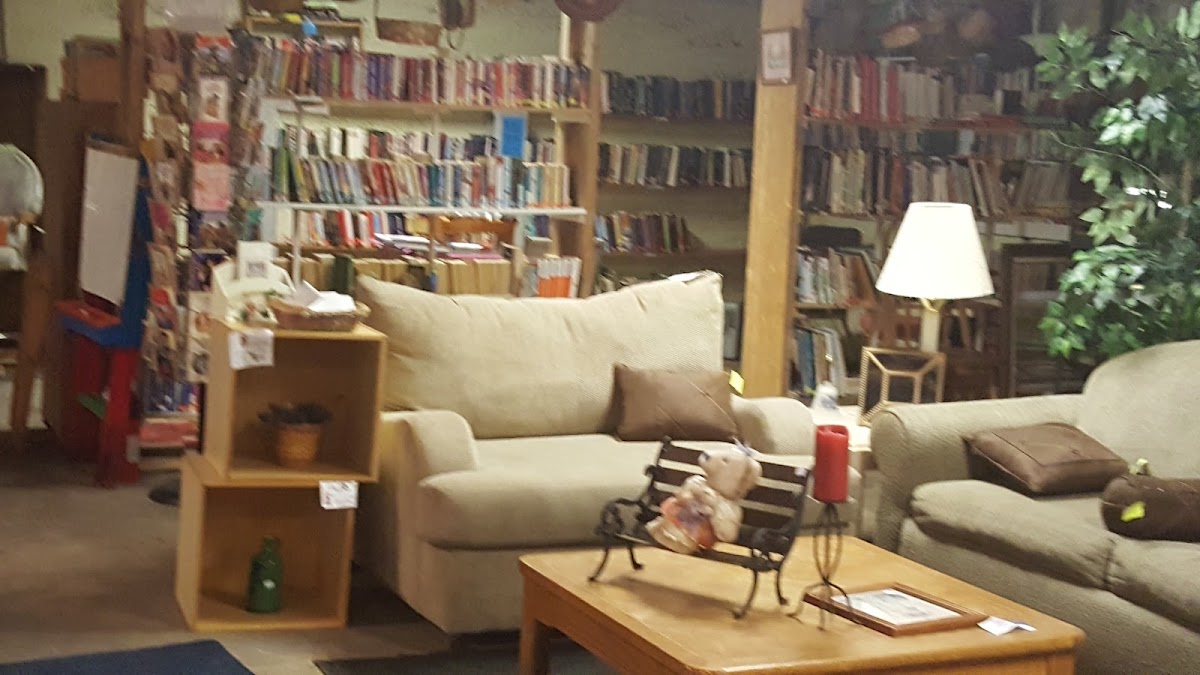 Good Shepherd Humane Society Thrift Store in Berryville