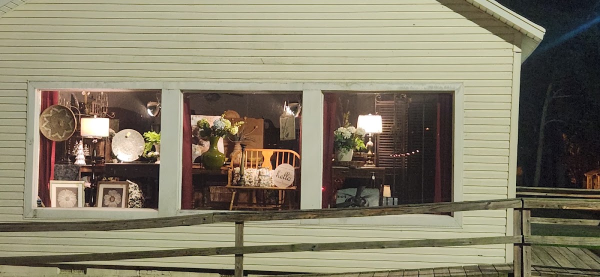 The Spunky Junker in Searcy
