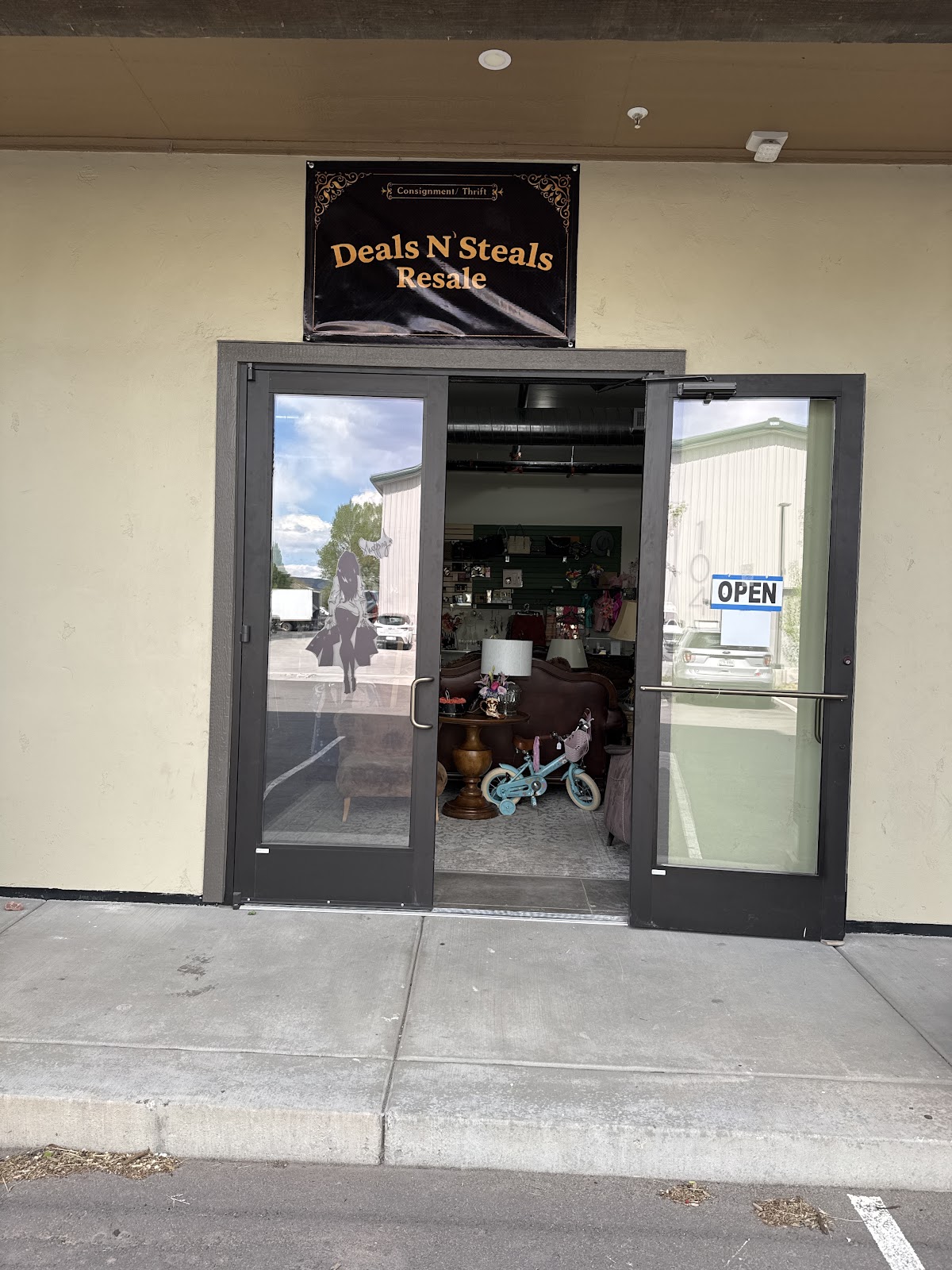 Deals N' Steals Resale Store in Gypsum