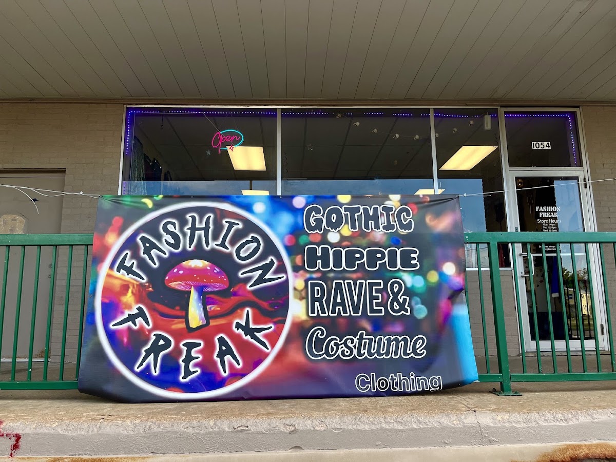 Fashion Freak in Wichita