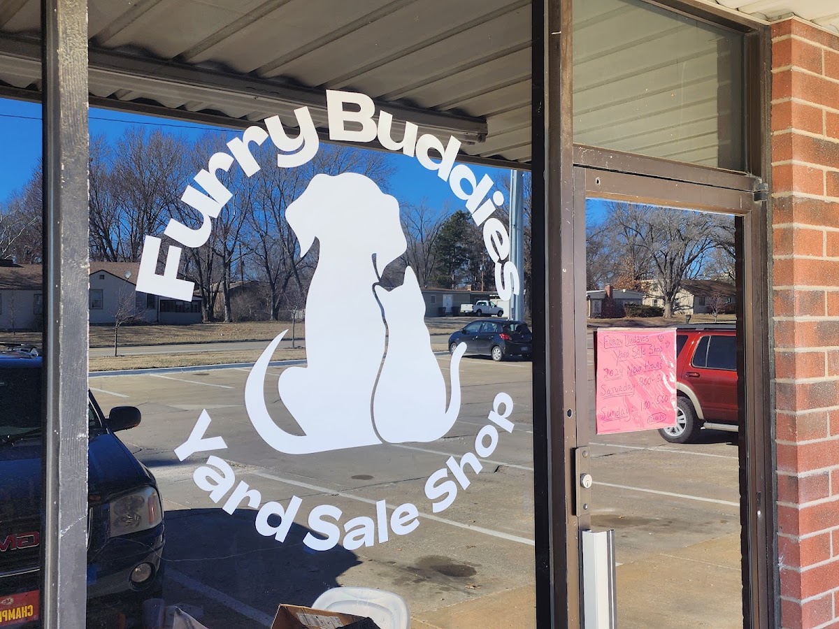 Furry Buddies Yard Sale Shop in Topeka