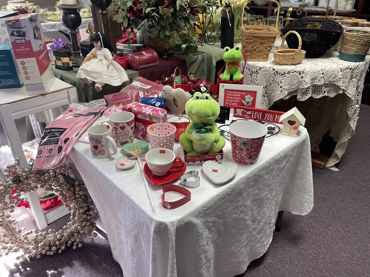 Amazing Grace Ministries Clothing Closet & Thrift Store in Claremore