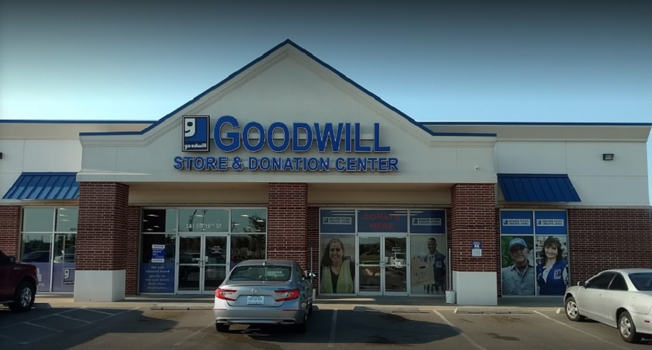 Goodwill Thrift Store & Donation Center in Moore