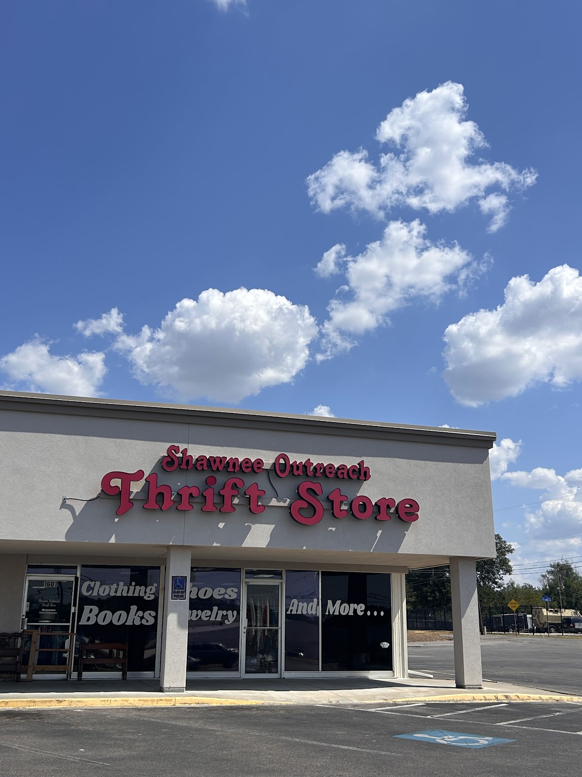 Shawnee Outreach Thrift Store in Shawnee