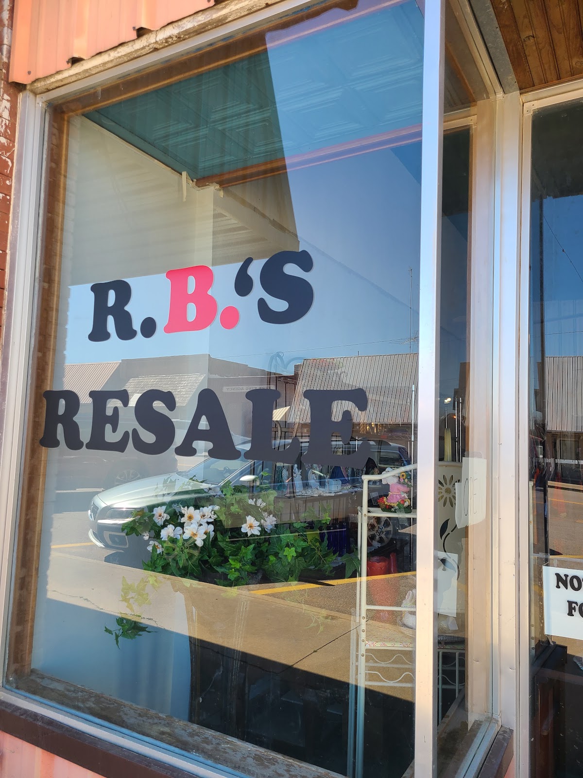 R.B.'s resale in Konawa