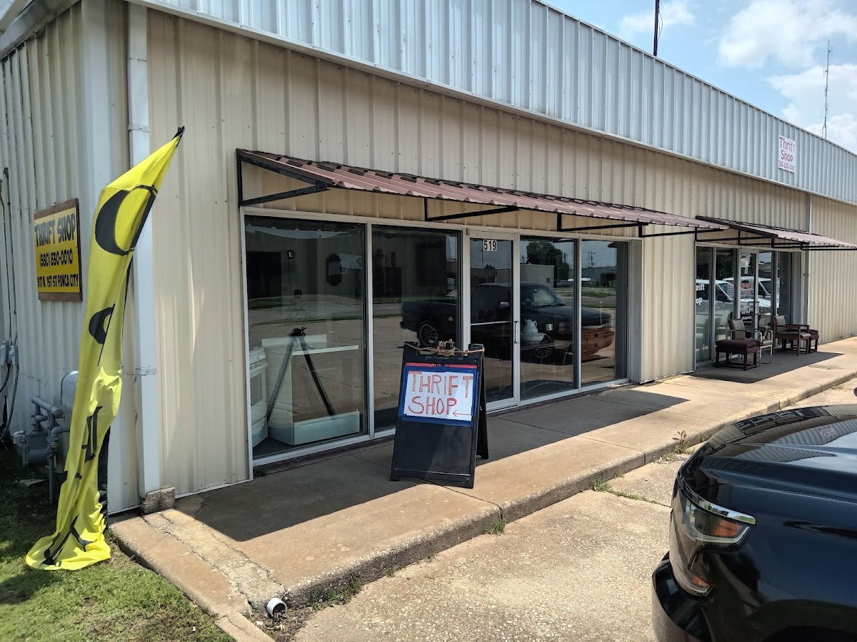 Second Best On First Street Resale Shop. in Ponca City