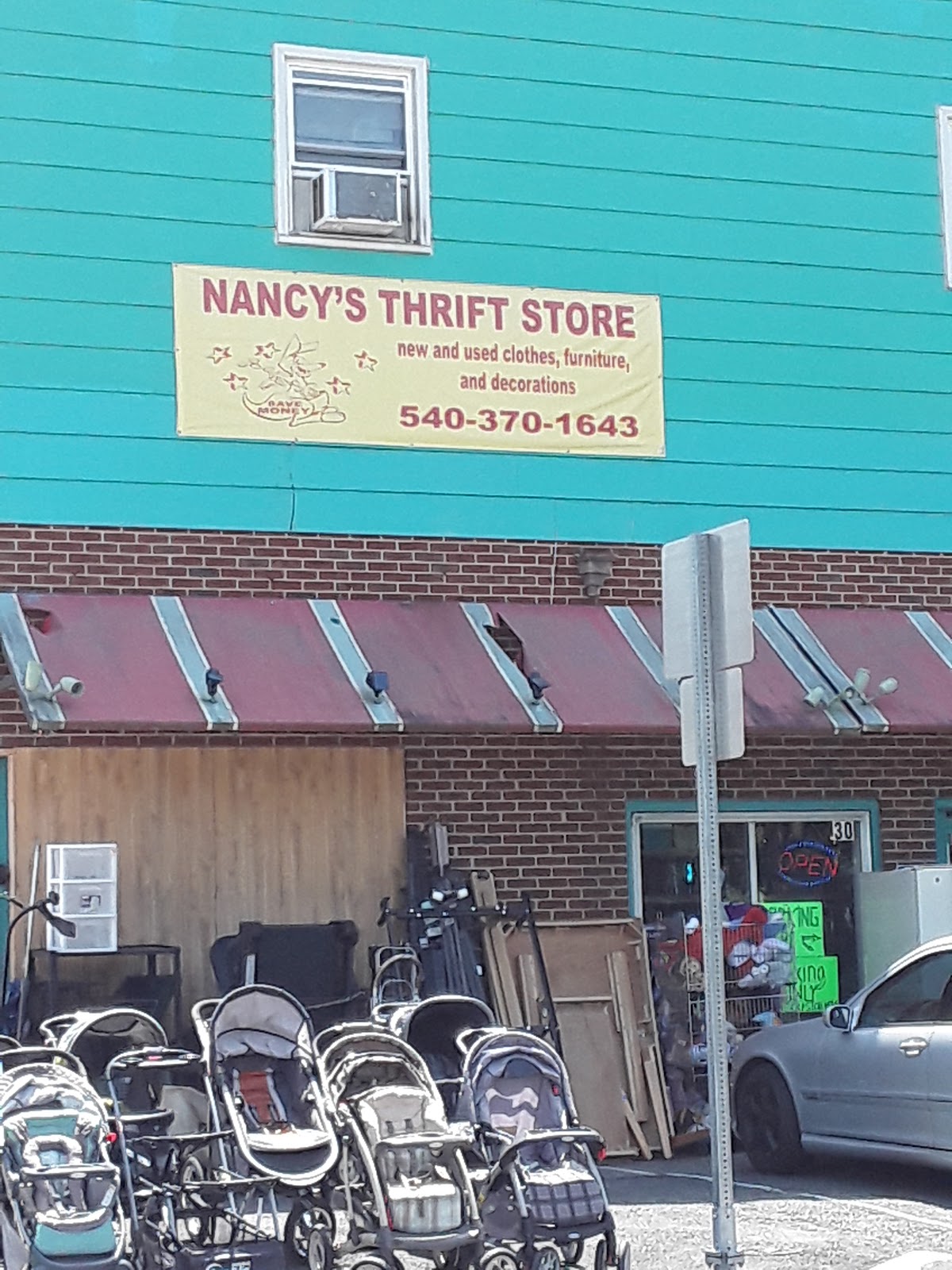 Nancy's Thrift Store in Fredericksburg