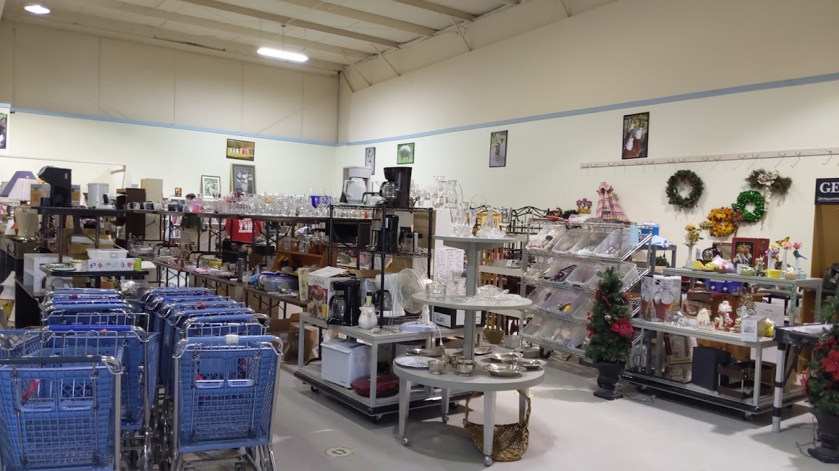 Re-Tail Thrift Shop in Fredericksburg