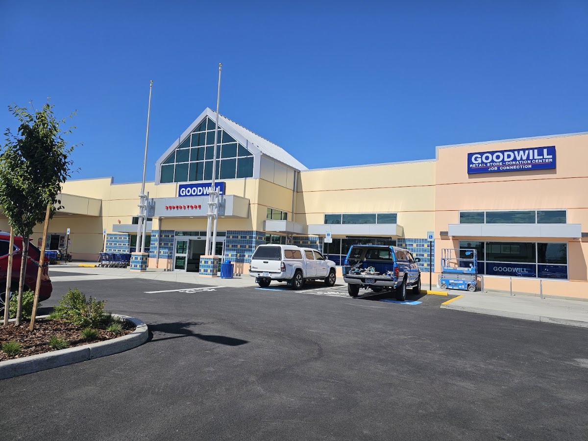 Goodwill Industries of the Columbia Willamette in Molalla