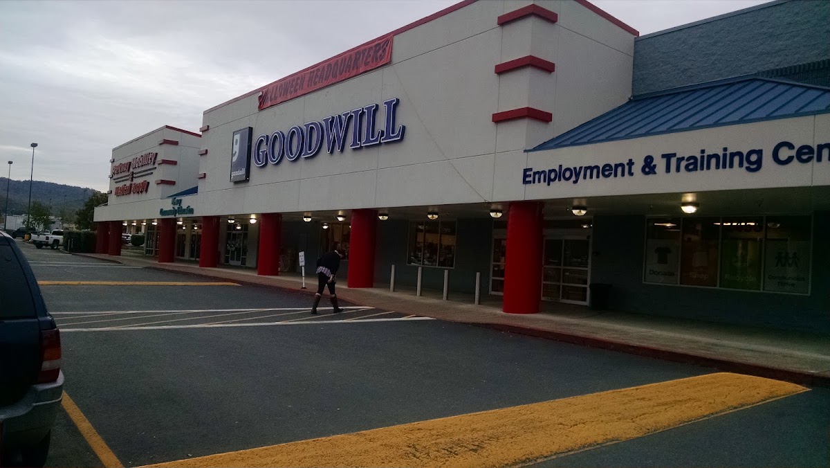 Goodwill Store & Donation Center Roseburg in Roseburg