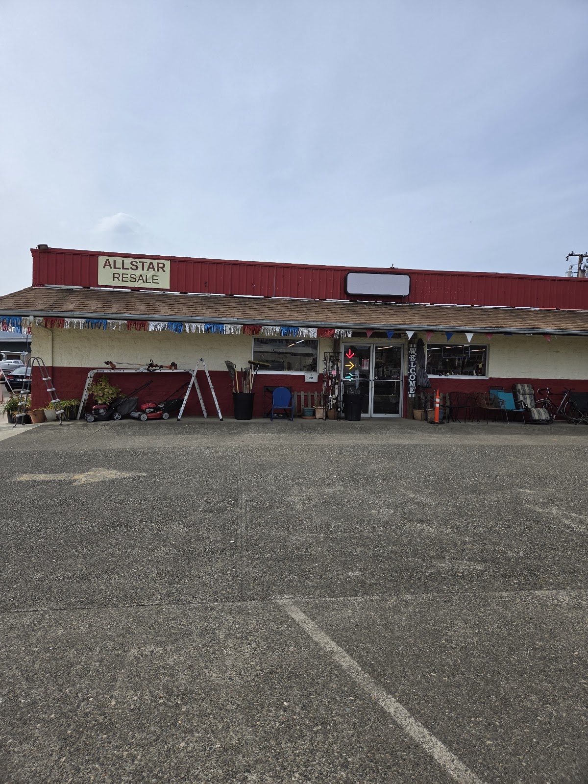 Allstar Resale in Sutherlin