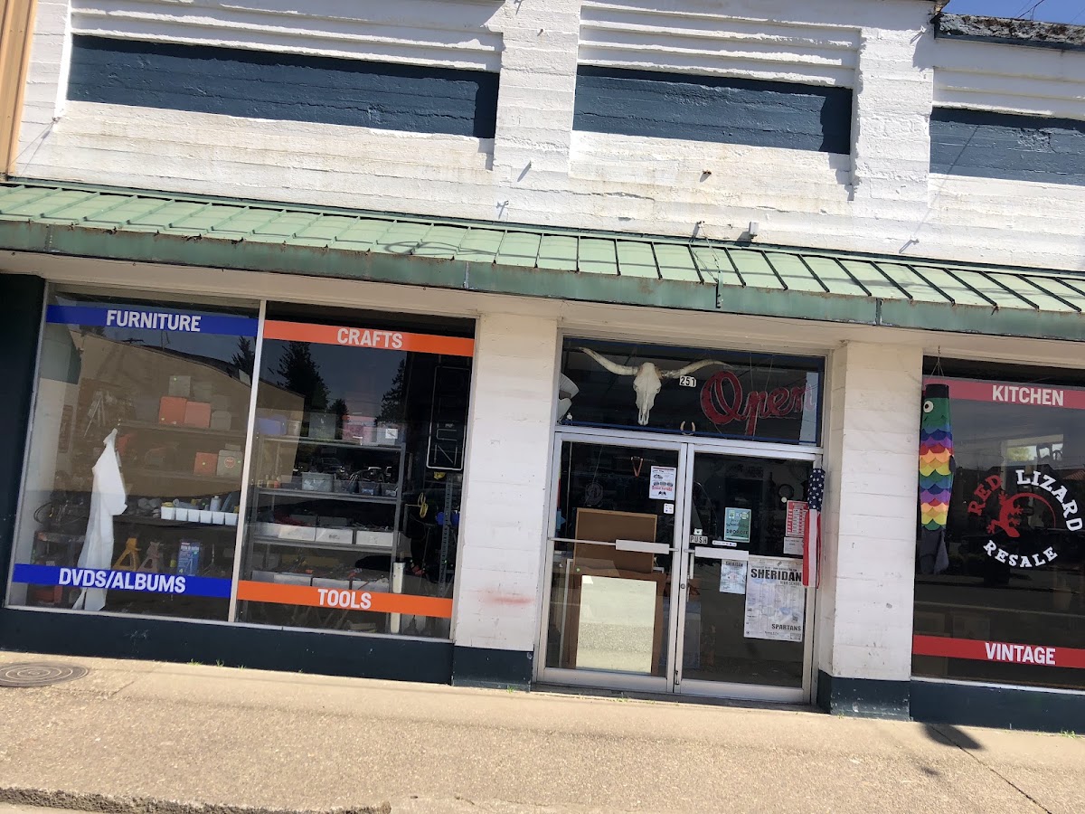 Red Lizard Resale in Sheridan