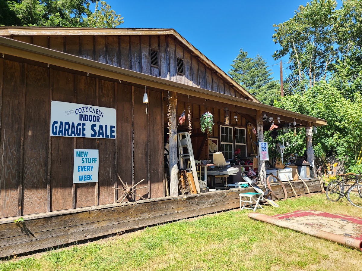 Cozy Cabin Indoor Garage Sale in Walterville