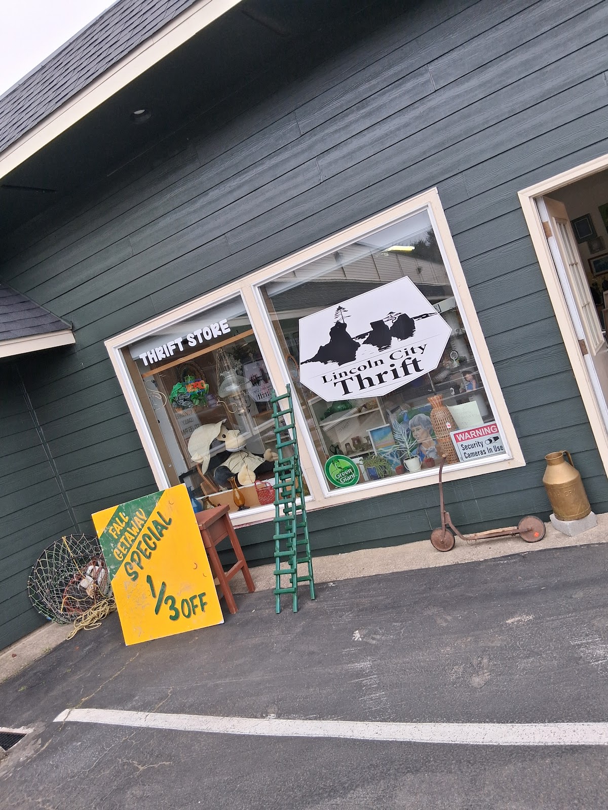 Lincoln City Thrift in Lincoln City