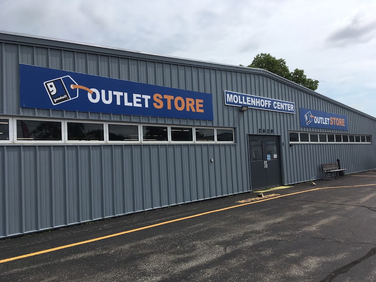 Goodwill Outlet Store Waterloo in Waterloo