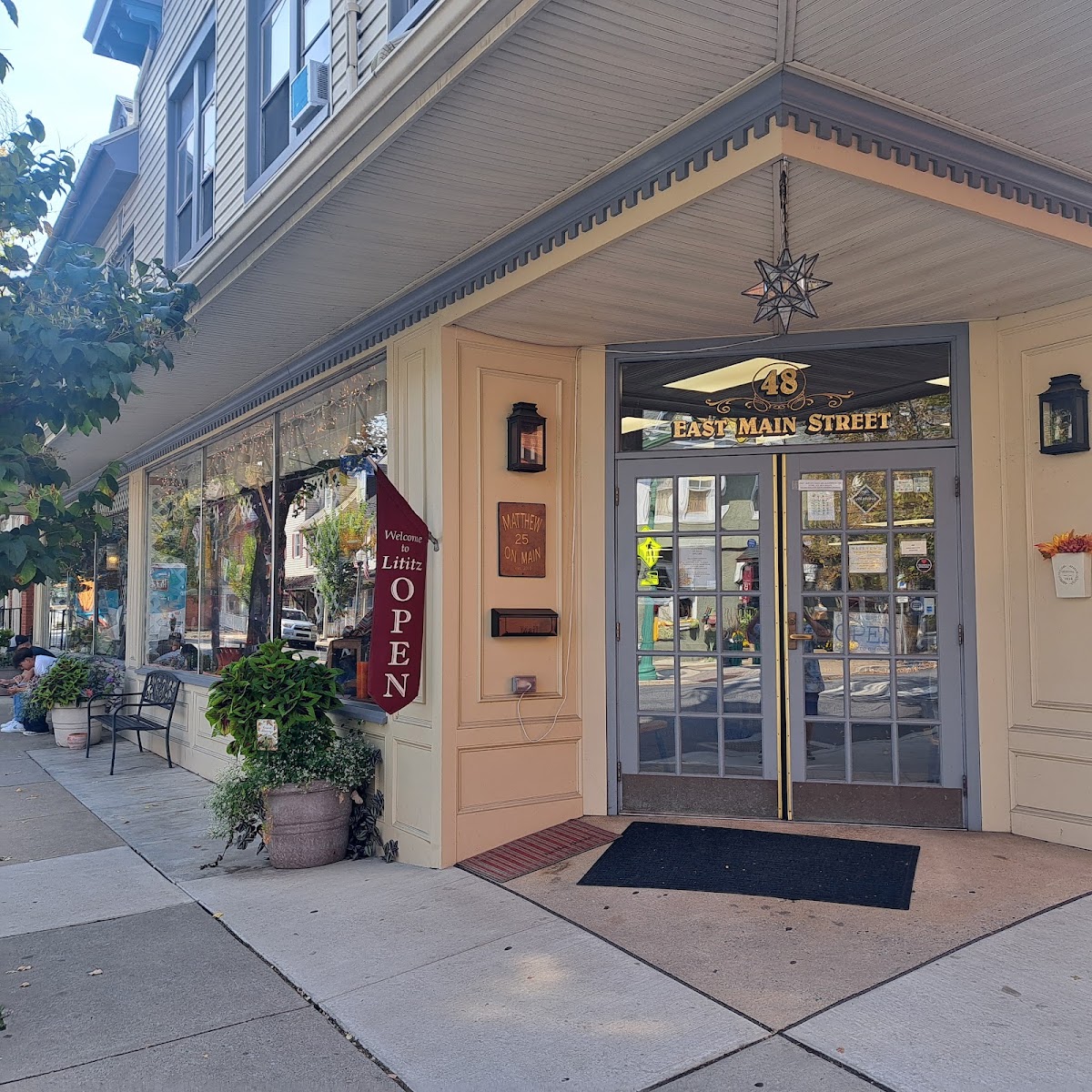 Mathew 25 Thrift Shop in Lititz