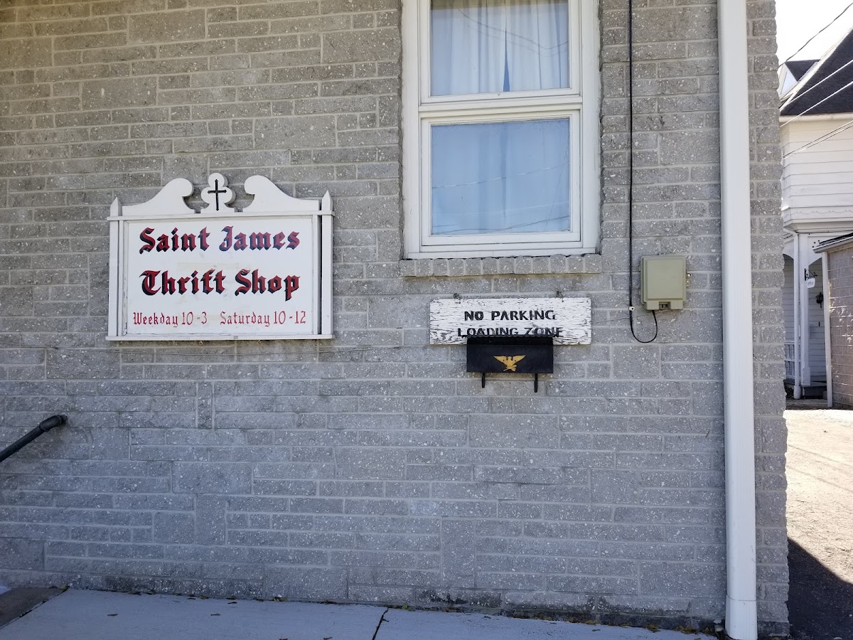 St James Episcopal Thrift in Bedford