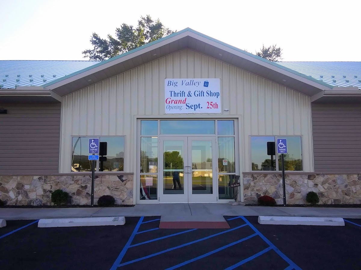 Big Valley Thrift & Gift Shop in Belleville