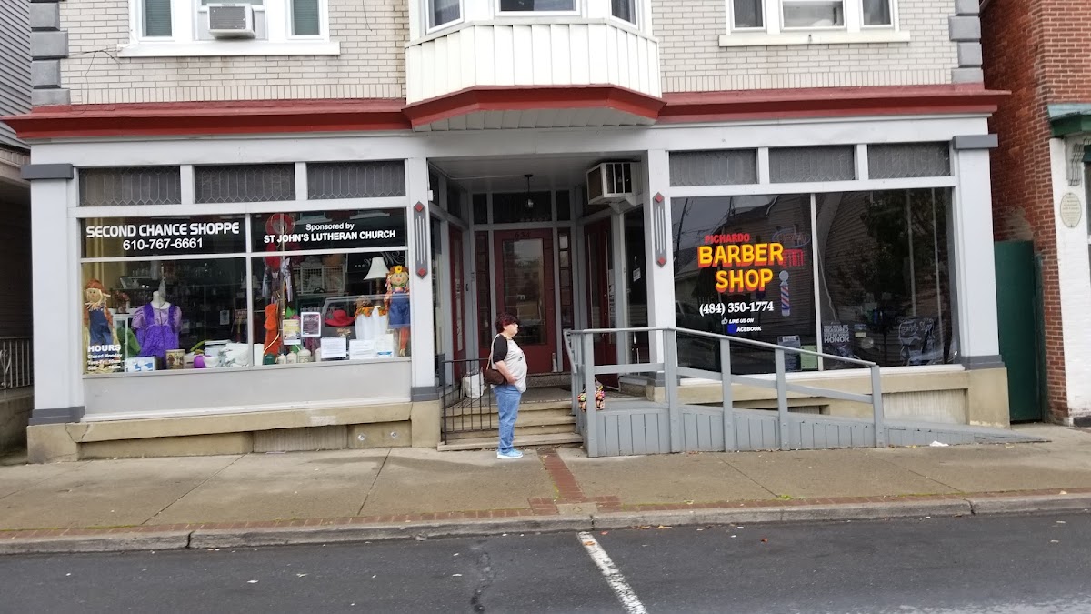 Second Chance Shop in Slatington