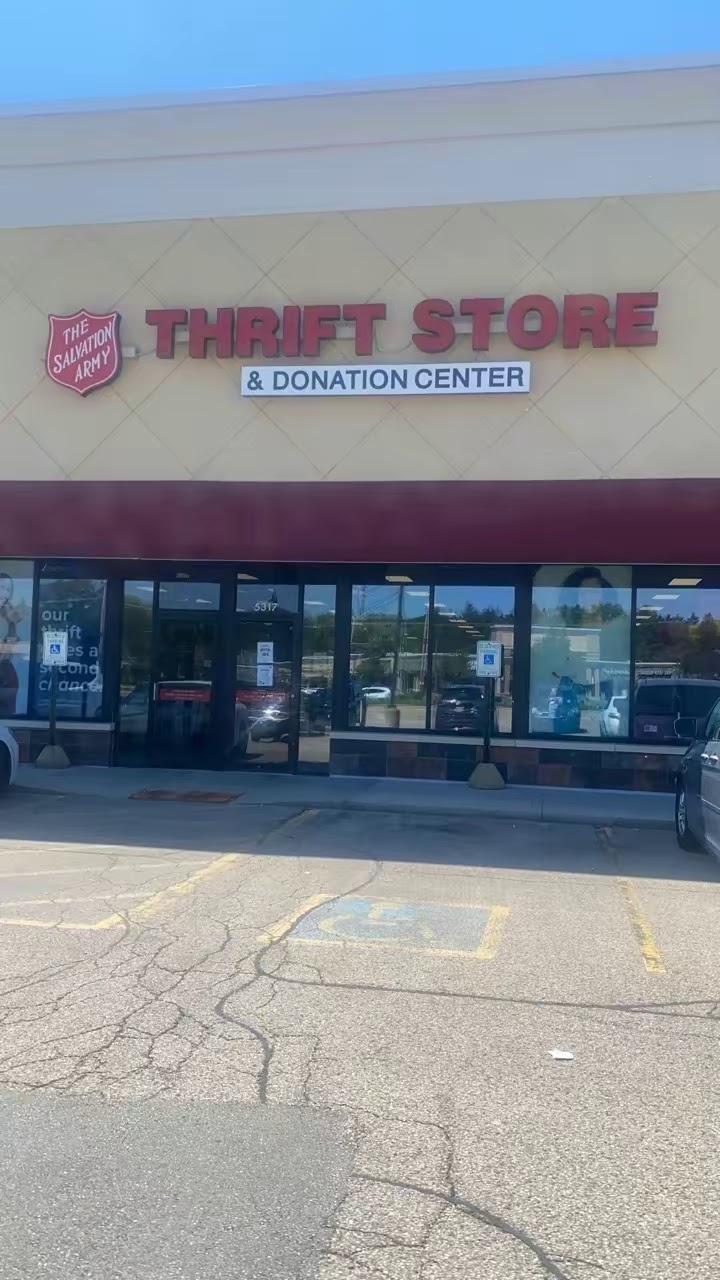 Salvation Army Thrift Store in Hales Corners