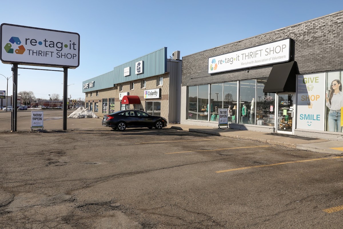 Re•Tag•It Thrift Shop in Janesville