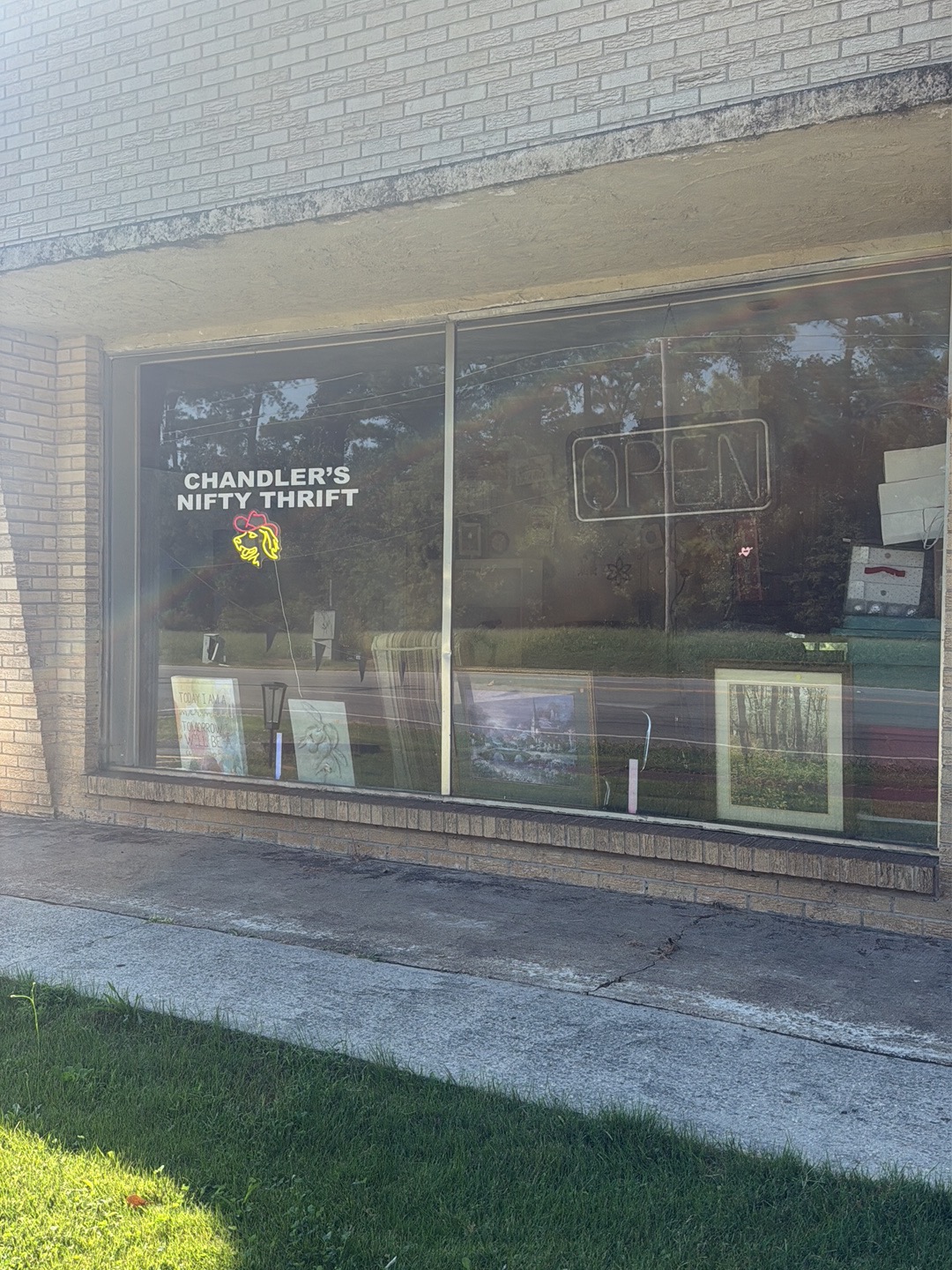 Chandler's Nifty Thrifty in Muscle Shoals