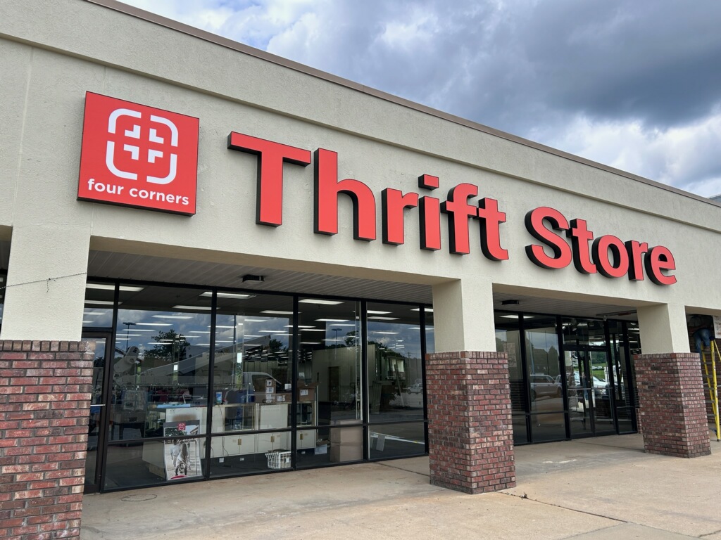 Four Corners Thrift Store Opelika in Opelika