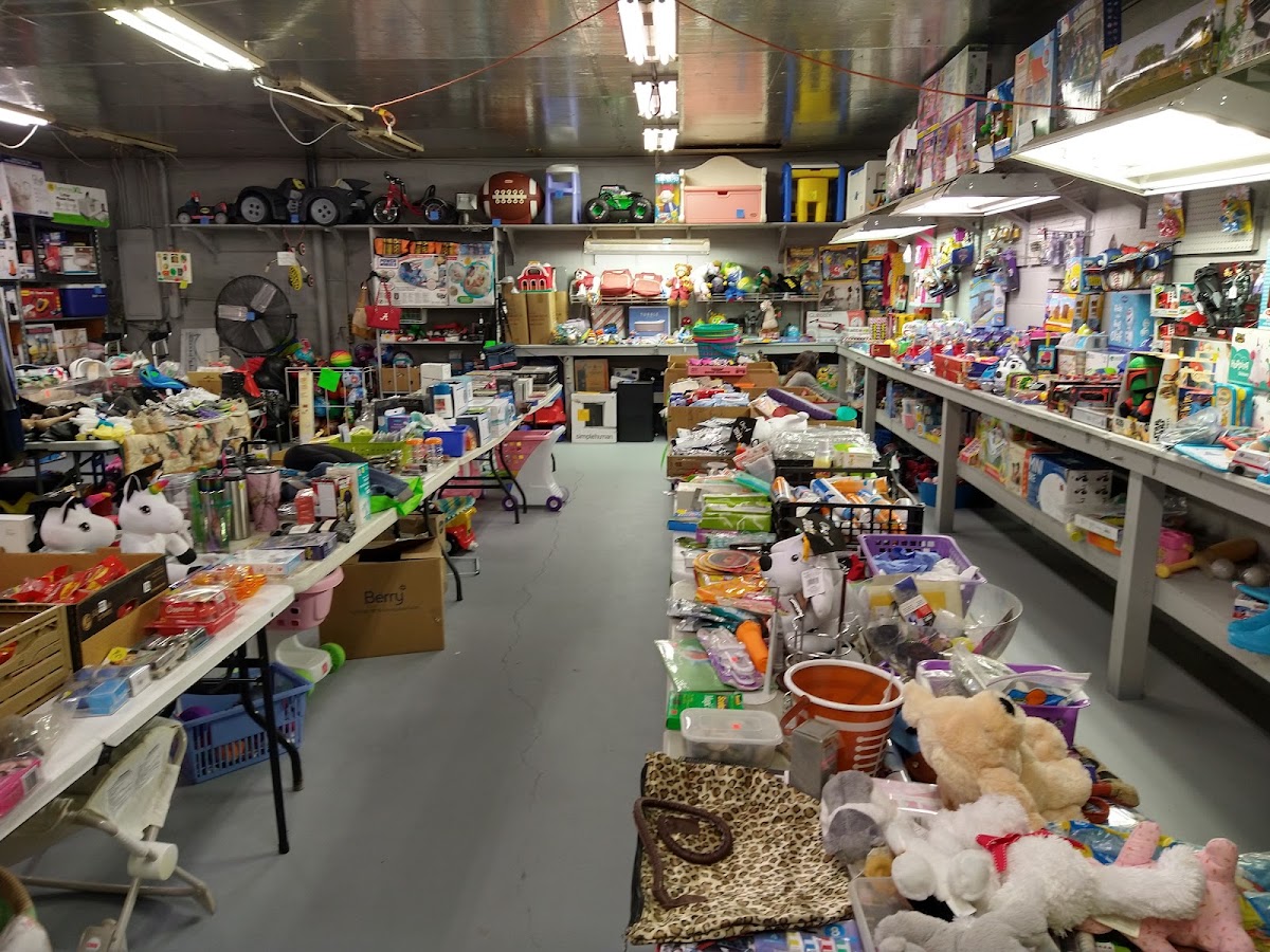 B&J Thrift Store and Mini Storage in Attalla