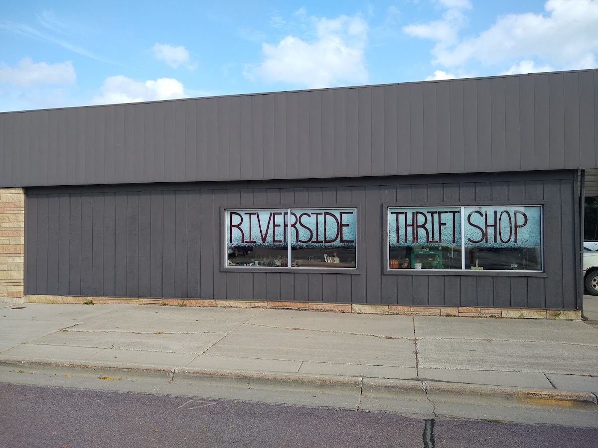 Riverside Thrift Shop of Saint Peter in Saint Peter