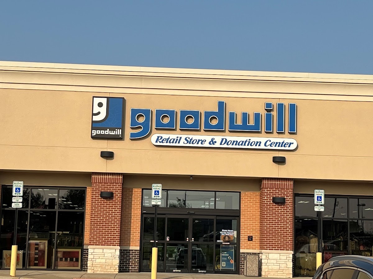Goodwill Store and Donation Center in O'Fallon