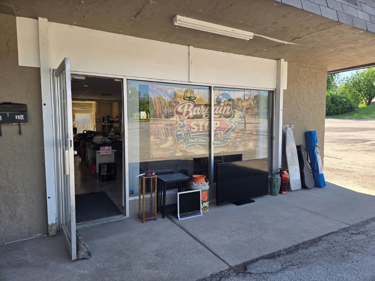 Bargain Stop thrift store in O'Fallon