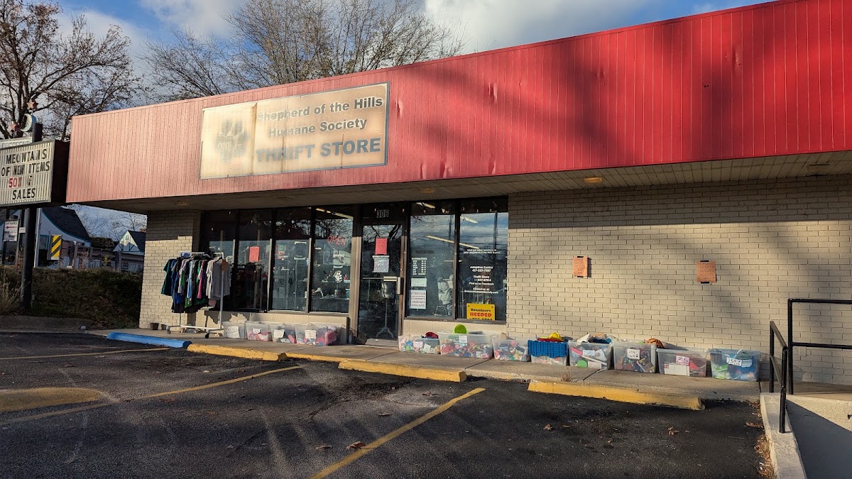 Humane Society Downtown Thrift Store in Branson