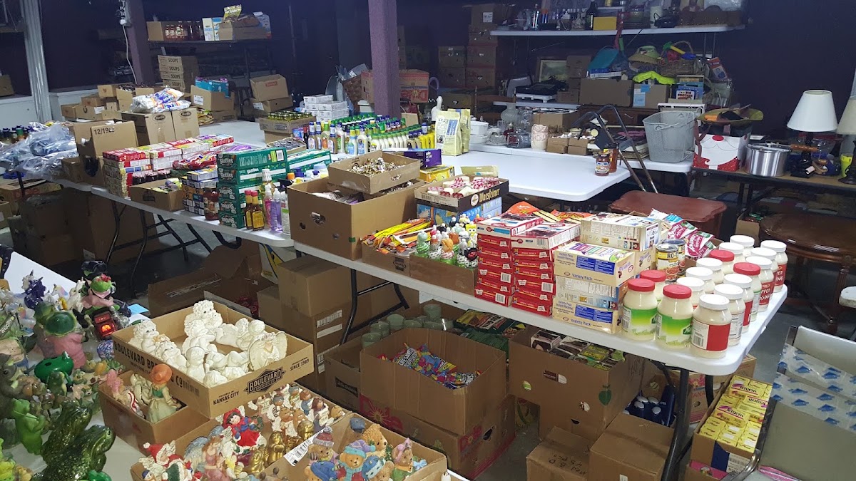 Crap Galore Store in Lamar